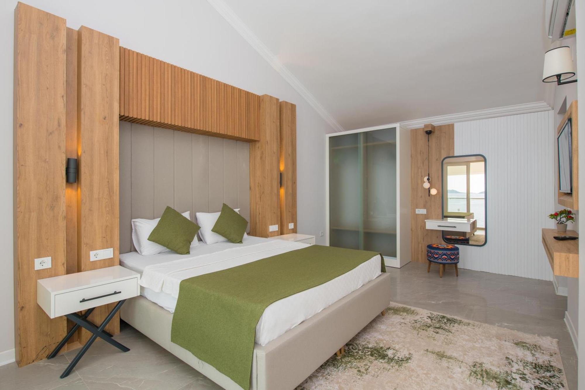 Beachfront White Villa With Private Swimming Pool Kalkan Bagian luar foto