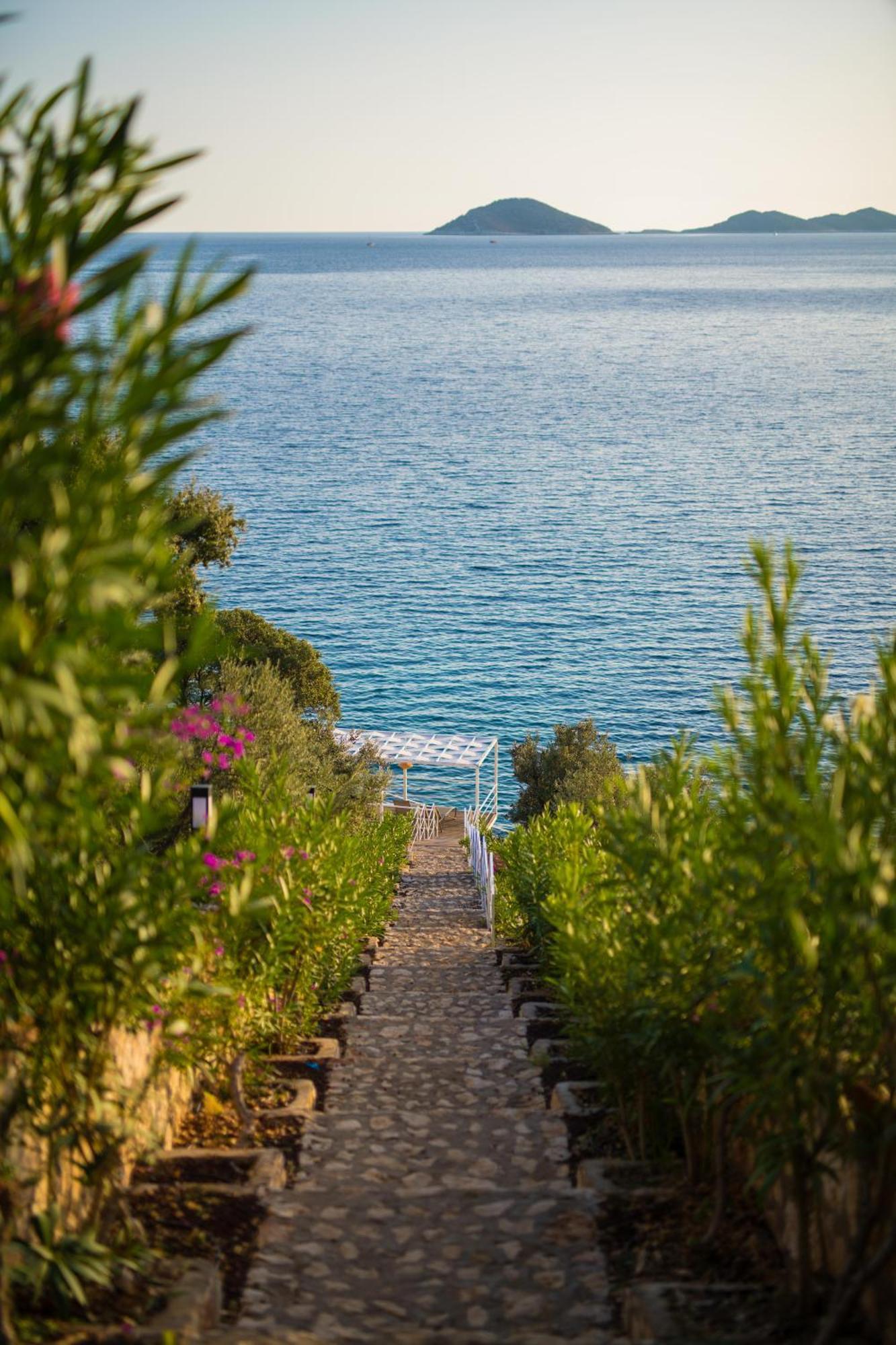 Beachfront White Villa With Private Swimming Pool Kalkan Bagian luar foto