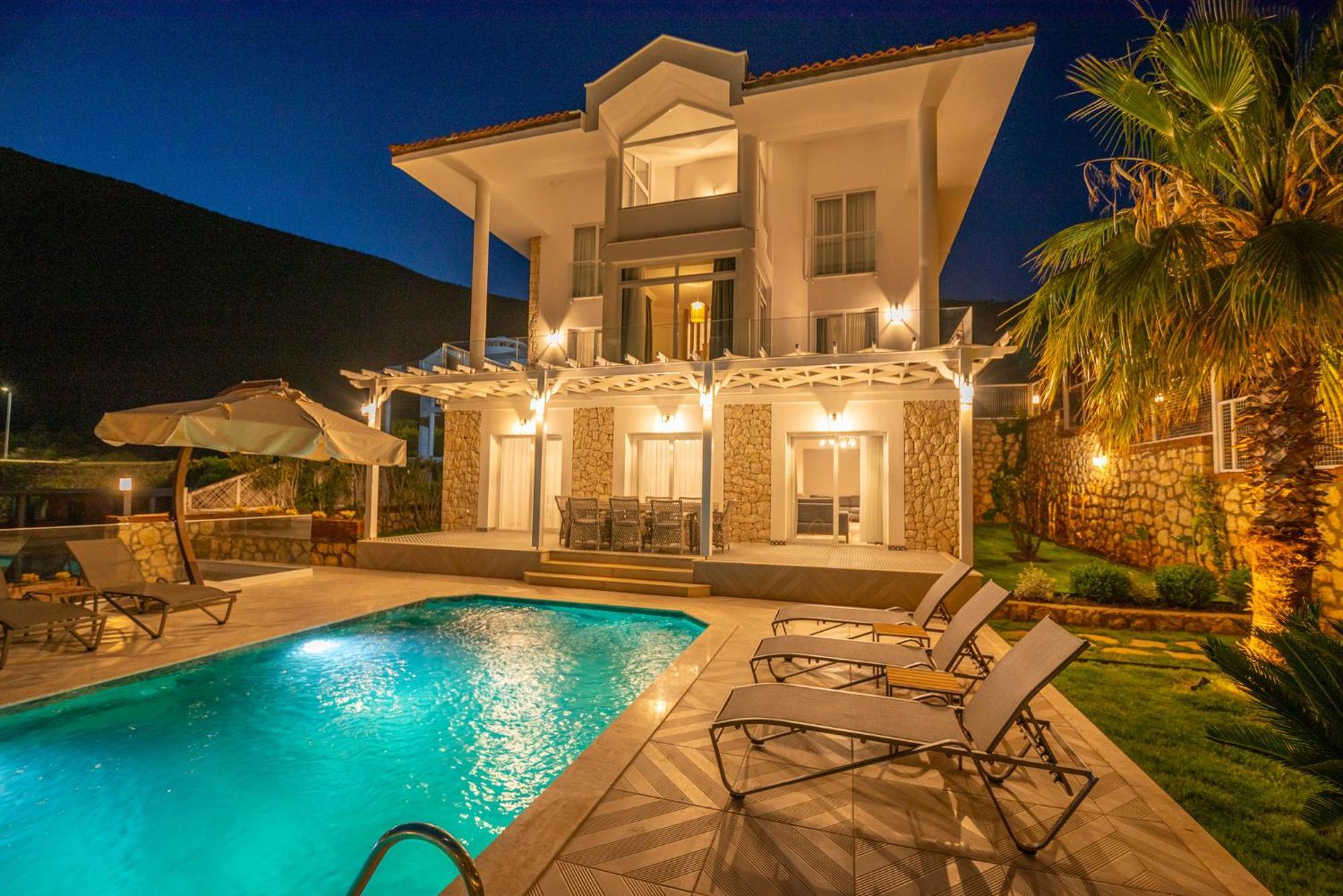 Beachfront White Villa With Private Swimming Pool Kalkan Bagian luar foto